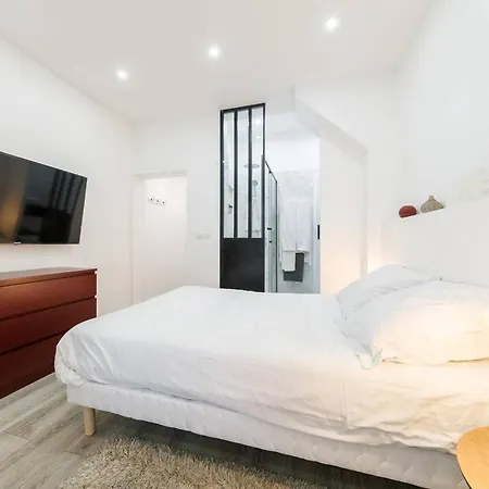 Luxurious And Cosy In The Center Of 14 Appartamento